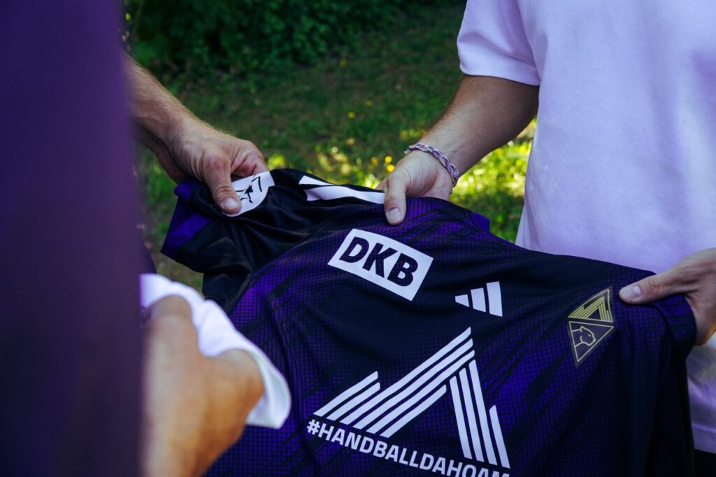 DKB wird Gründungspartnerin der Handballgemeinschaft München 2